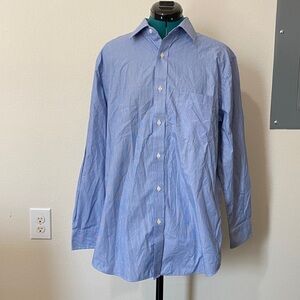 Croft & Barrow blue and white pinstripe button up men’s dress shirt